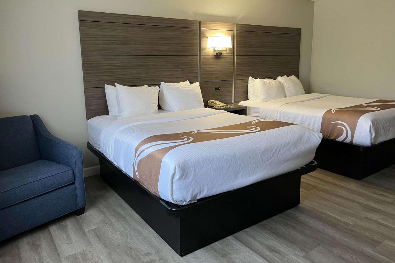 Quality Inn & Suites Ред-Вінґ Екстер'єр фото