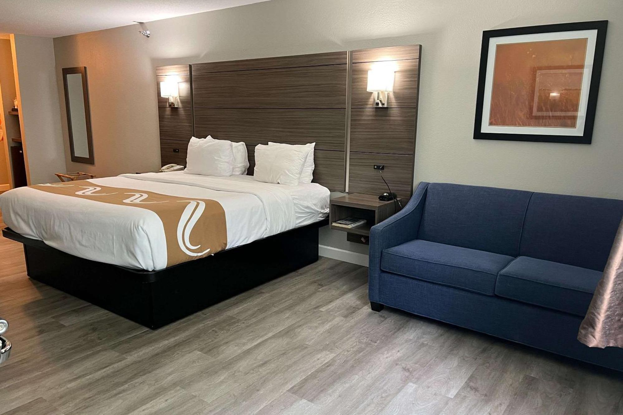 Quality Inn & Suites Ред-Вінґ Екстер'єр фото