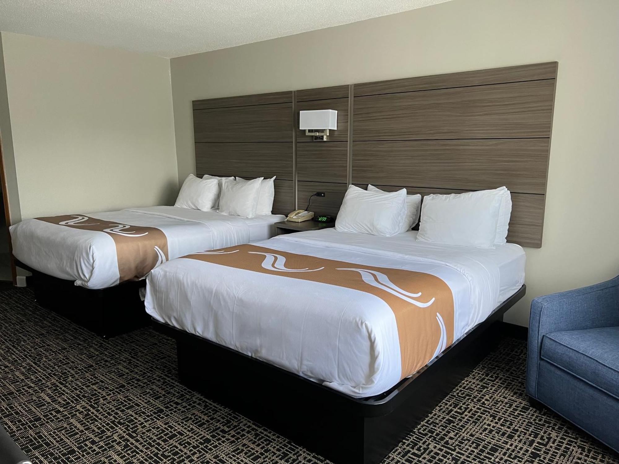 Quality Inn & Suites Ред-Вінґ Екстер'єр фото